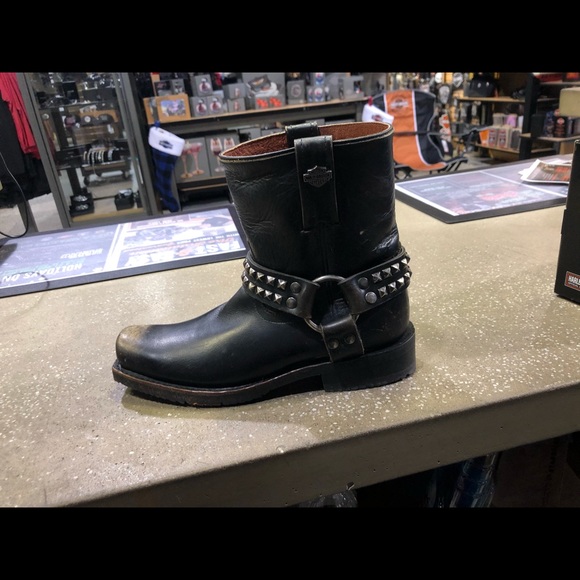 Katrina boots - Picture 3 of 5